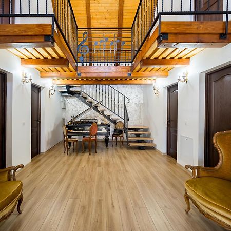 Casa Cu Magnolii Hotel Sajómező Kültér fotó